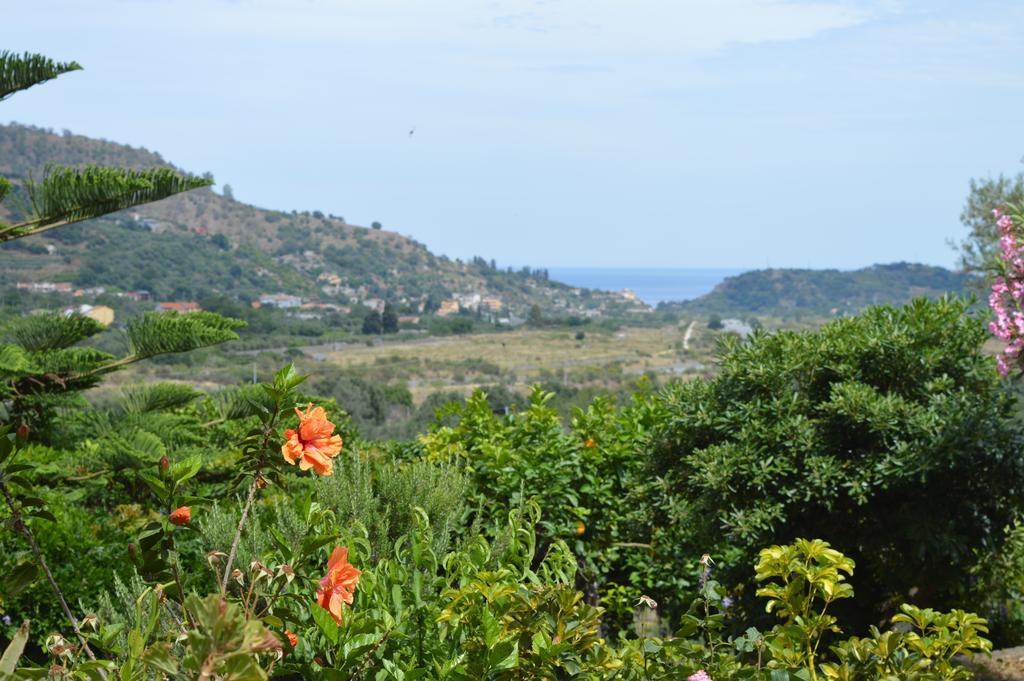 La Casa Di Giulia Apartment Forza d'Agro Ngoại thất bức ảnh