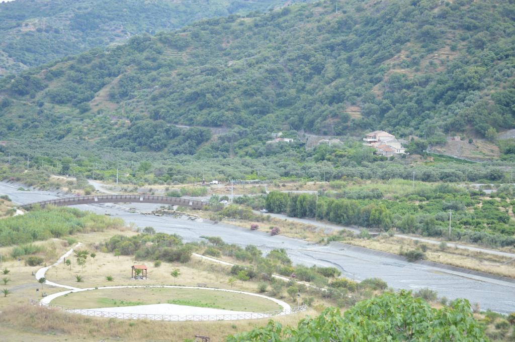 La Casa Di Giulia Apartment Forza d'Agro Ngoại thất bức ảnh